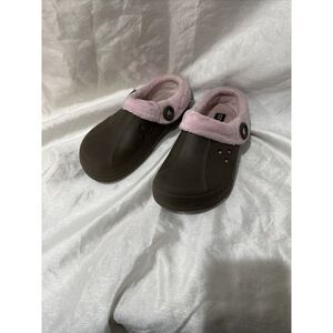 Crocs Brown Pink Polar Fleece Lined Blizten Clogs Womens 7/Mens 5